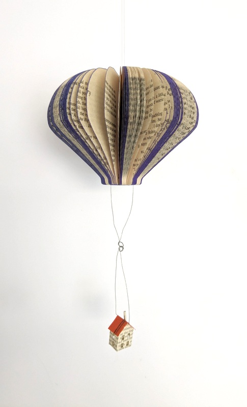 Living on the Edge Hot Air Balloon, Blue/purple - Image 3